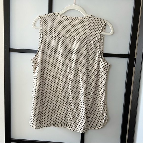 [M] H&M Button Down Creme w/ Mini Black Ferns Printed Sleeveless Tank Top Blouse - Picture 4 of 11
